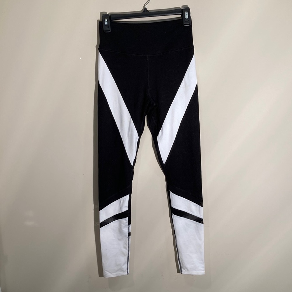 SO yoga legging